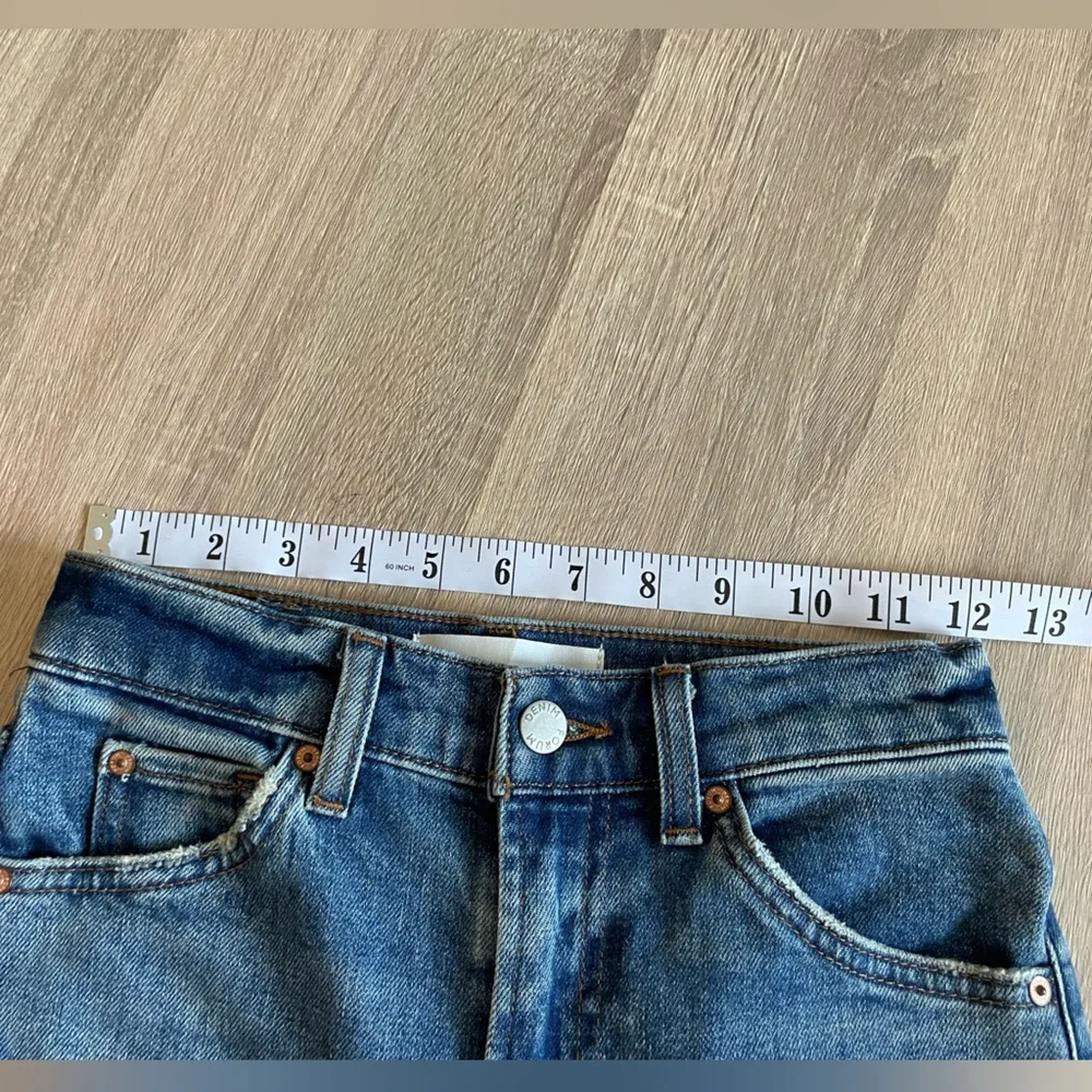 DENIM FORUM The 90s Hi-Rise Stacked Bootcut Jeans. Size 24 - Picture 9 of 11